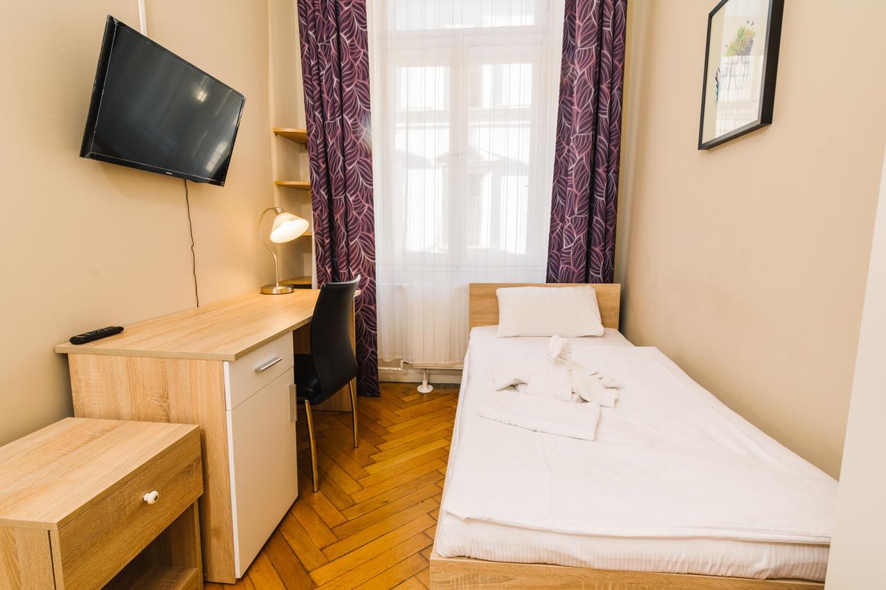 Centric Lifestyle Apartments Boedapest Buitenkant foto