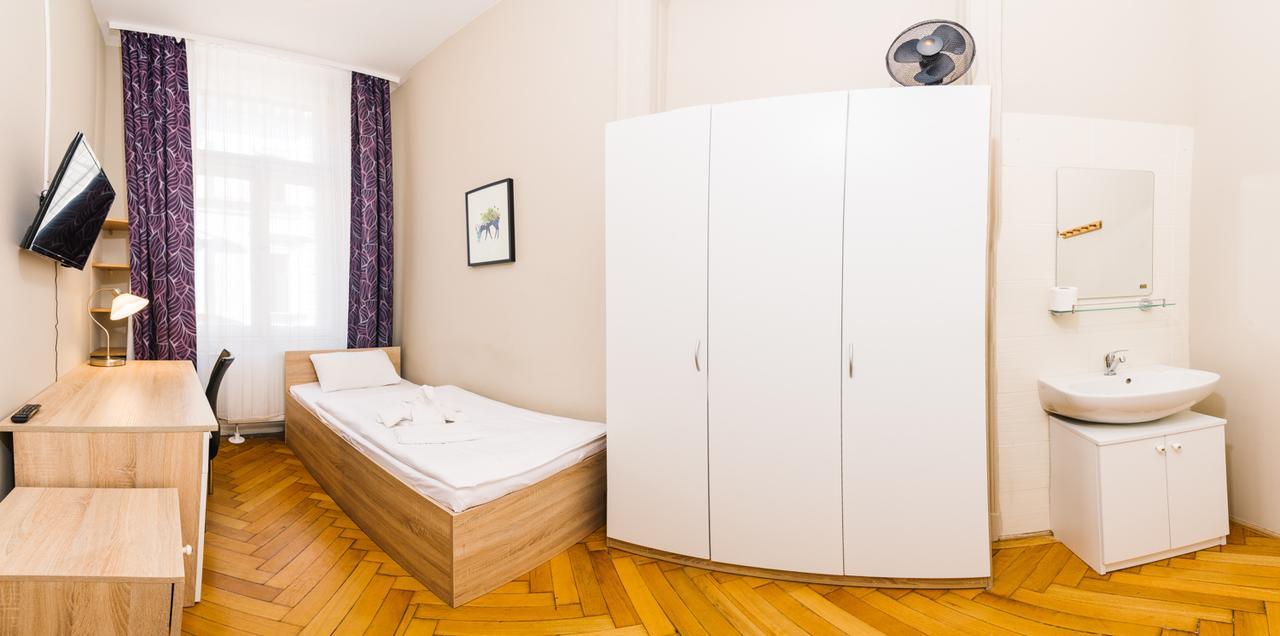 Centric Lifestyle Apartments Boedapest Buitenkant foto