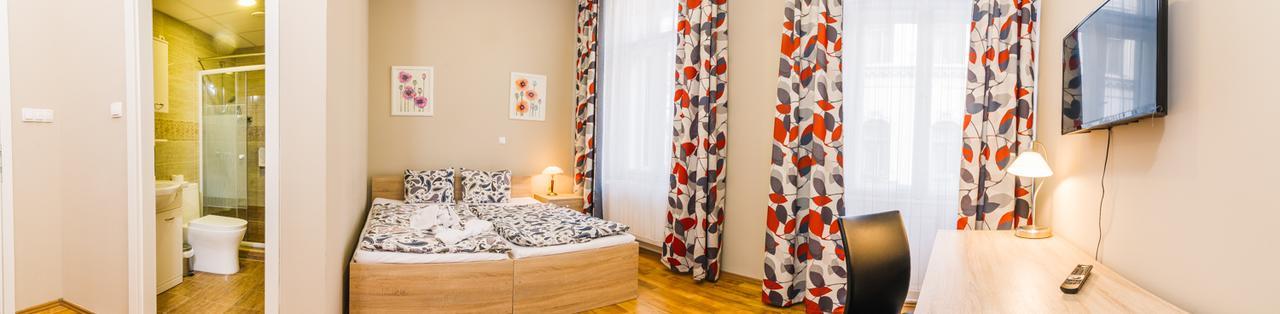 Centric Lifestyle Apartments Boedapest Buitenkant foto