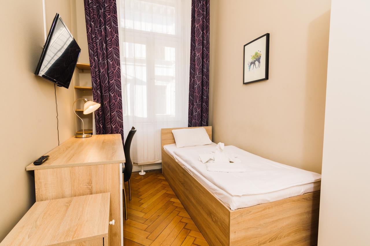 Centric Lifestyle Apartments Boedapest Buitenkant foto